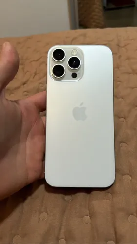 iPhone 16 pro max 256gb estado de novo