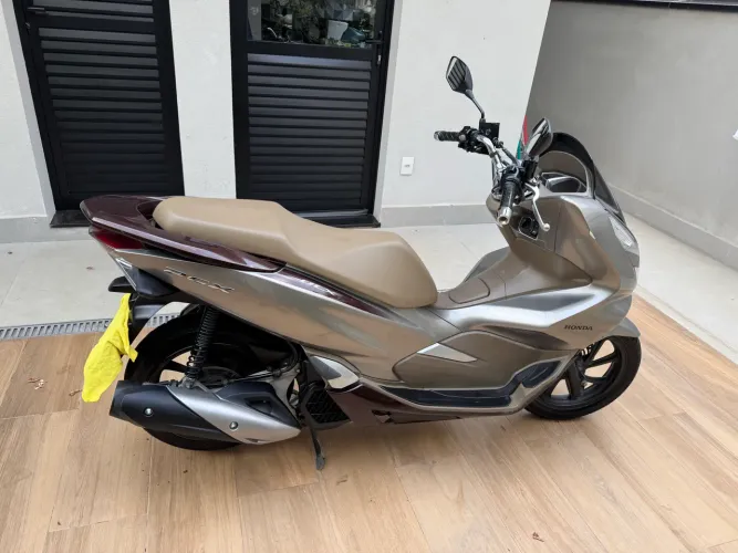Honda PCX DLX 150 2022