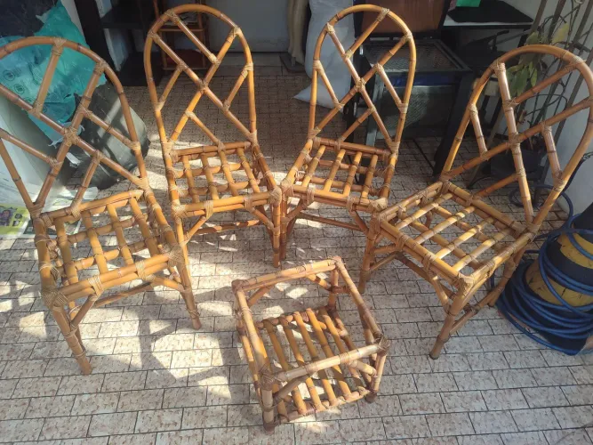 Conjunto Vintage 4 cadeiras e mesinha Bambú e Rattan