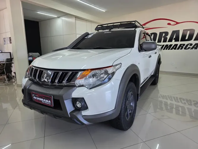 Mitsubishi L200 Triton Savana GLS 2.4 4X4 Die. AUT 2023