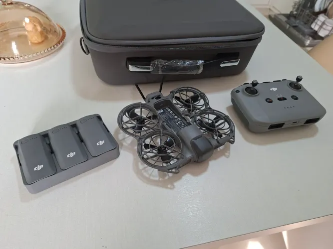 Dji neo 2 combo