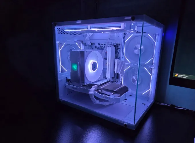 PC Gamer Ryzen 5 5600 + RX 6600 8GB + 32GB