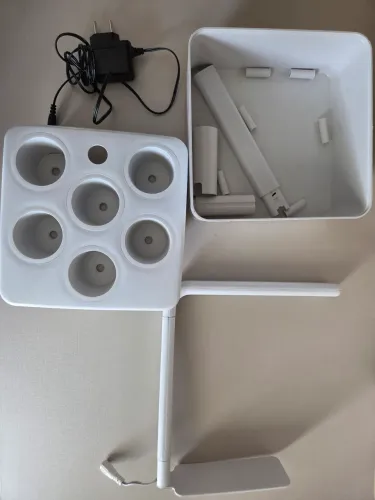 Horta Inteligente bBox Brota Company - Sistema de Cultivo Indoor com LED