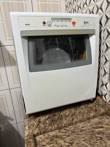 Vendo lava louças Brastemp ative 8 serviços,110v muito boa?Não faço entrega