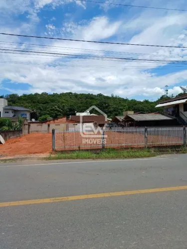 Terreno com 400m² em Jaraguá do Sul, SC
