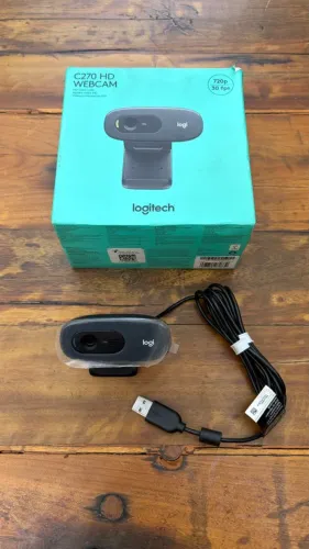 Webcam HD Logitech C270 com Microfone Embutido e 3 MP