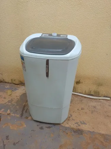 Vendo um tanque de lavar roupa