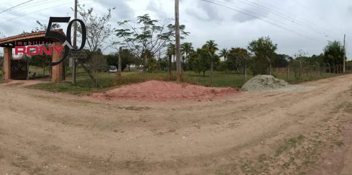 Terreno de 1.876,67m2 !!!