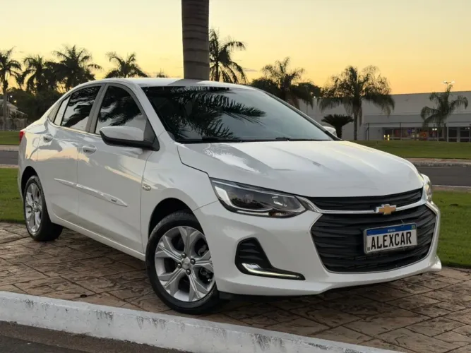 Chevrolet Onix Sedan Plus Premier 1.0 12V TB Flex Aut. 4P 2020
