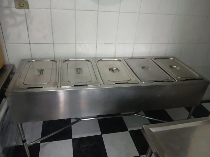 Balcão Banho-Maria com 5 Cubas fundas em inox