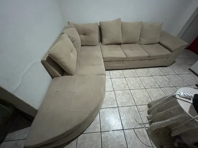 Sofá em L