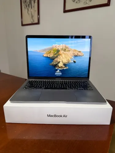 MacBook Air M1 2020 · 8GB/256GB · Impecável + carregador original