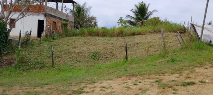 Vende-se Terreno