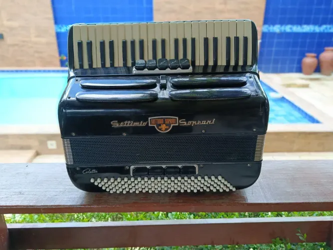 ACORDEON SETTIMIO SOPRANI ITÁLIA 120 BAIXOS 3/5 VOZ