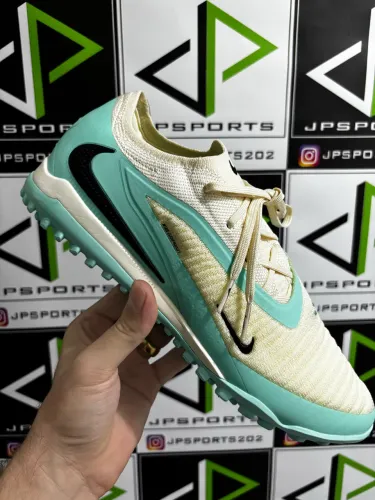 Chuteira Nike Phantom society