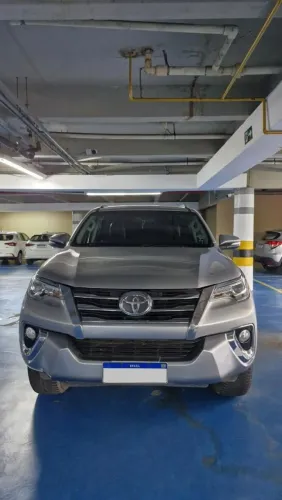 Toyota Hilux SW4 SR 4X2 2.7/ 2.7 Flex 16V Aut. 2017