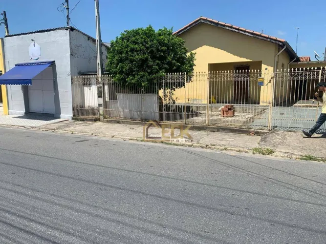 Casa com 3 dormitórios à venda, 225 m² por R$ 852.000,00 - Cidade Industrial - Lorena/SP