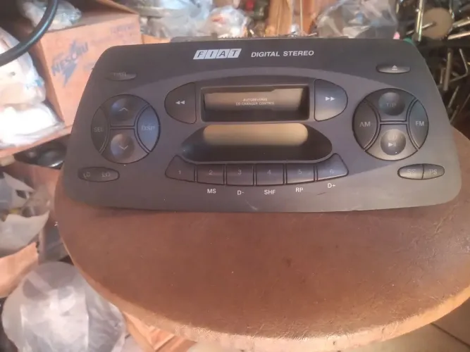 Rádio toca fitas Marea Brava