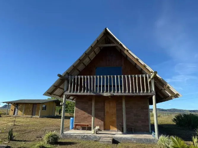 chale em frente ao morro da baleia alto paraiso go ( vende ou troca) chapada dos veadeiros