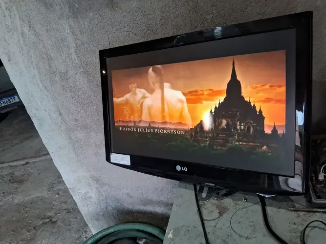Vendo TV 22 polegadas funcionando perfeitamente por 120 reais entrego