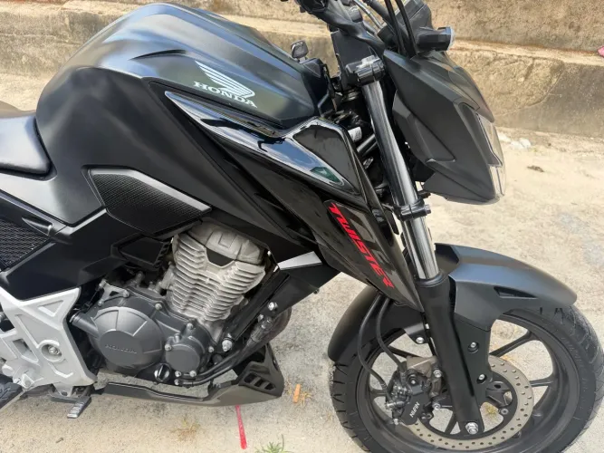 Honda CB 300f Twister Flex 2024