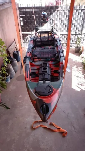 Vendo caiaque 2 pessoas com motor de 3.6