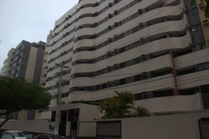 ALUGO APARTAMENTO 3/4 - PONTA VERDE