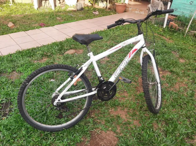Bicicleta aro 24 bom estado
