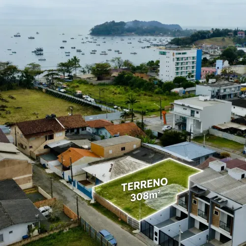 Terreno à venda na Penha a 150m da Praia da Armação