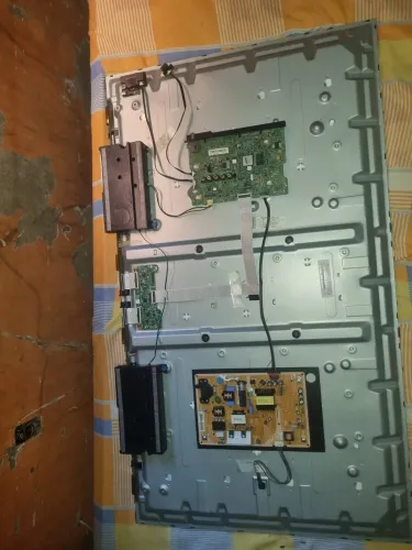 VENDO PEÇAS , PLACAS DA TV 50 POLE, DA SAMSUNG
