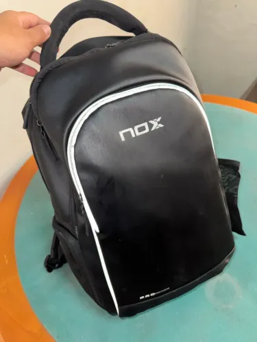Raqueteira Nox