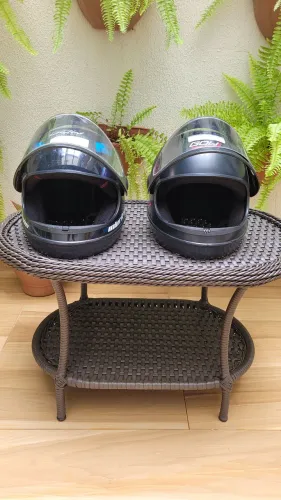 Vendo Capacetes