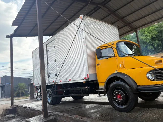 Caminhão 1113
