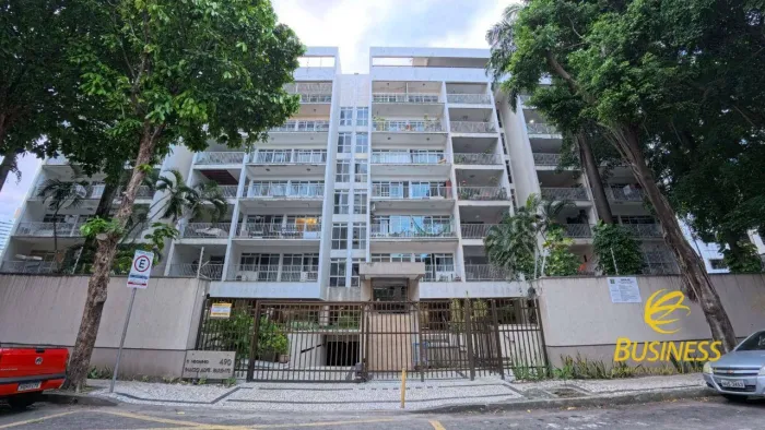 Apartamento Próximo à Avenida Dom Luiz
