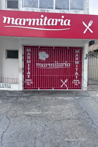 Vendo marmitaria 