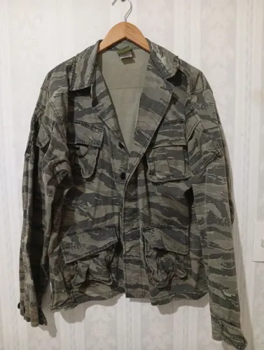 Jaqueta masculina GG camuflada