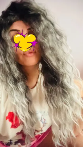 Laces e wig