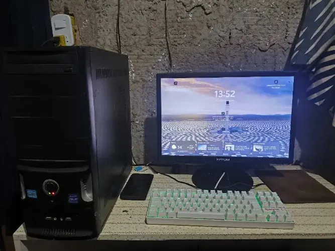 Vendo Pc completo placa de vídeo de 2 gigas ddr5 da Asus GTX 960 completo