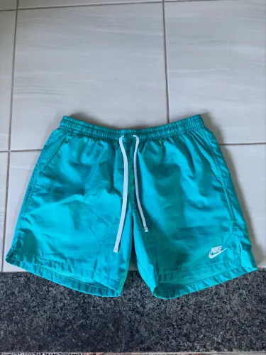 Short Nike woven