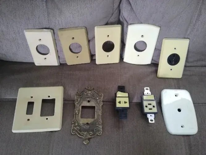 Interruptores, Tampas e Tomada Antiga para Ar Condicionado