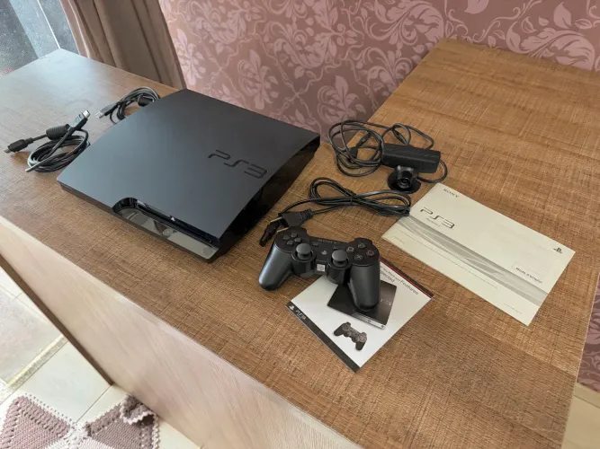 PS3 Slim 300GB Impecável