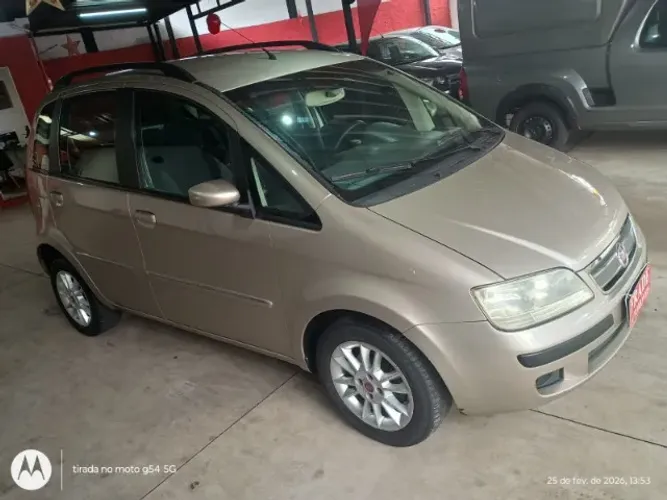 Fiat Idea HLX 1.8 MPI Flex 8V 5P 2010