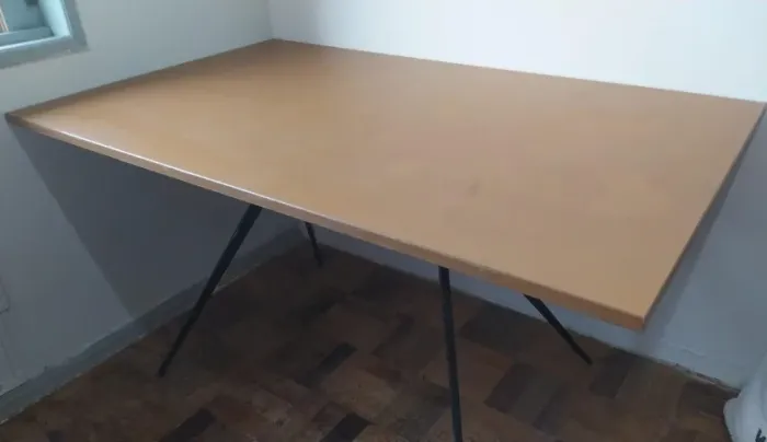 Mesa de escritório grande design moderno em MDF