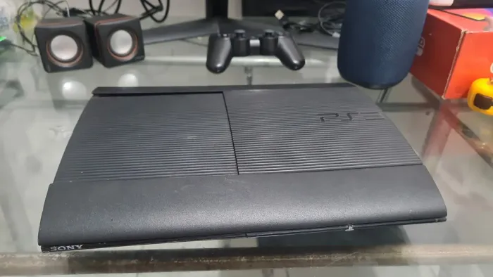 Ps3 desbloqueado 4000 jogos+2 controles