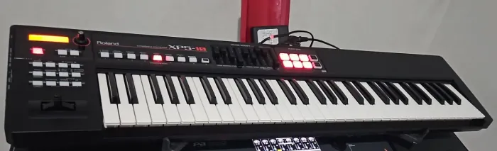 Teclado roland xps10 novo com capa