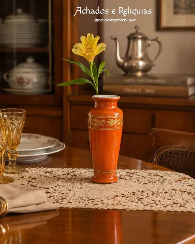 Vaso Soliflore em Opalina Laranja - Pequena Delicadeza Dourada do Século XIX