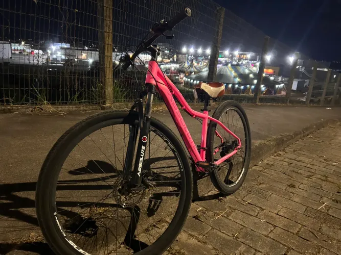 Vende-se bicicleta 