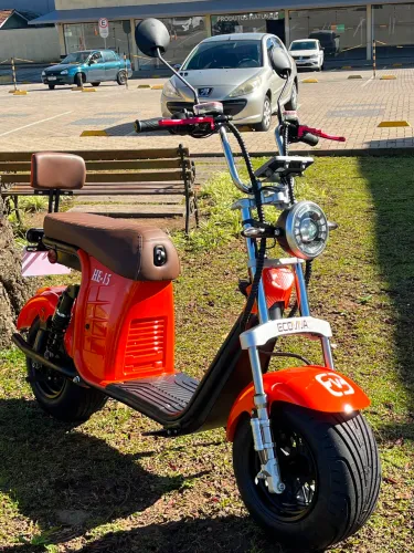 SCOOTER ELETRICA - MOTO ELETRICA - MOTINHO ELETRICA- AUTOPROPELIDO 
