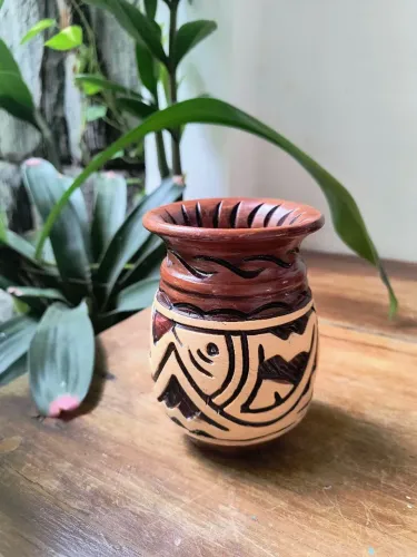 Vaso marajoara peixe 12,5cm trabalhado artesanato arte decoração antigo antiquario vasinho