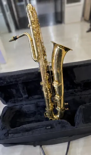 Sax Baixo Sib Novo